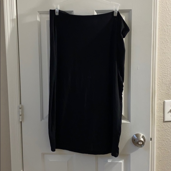 Old Navy Dresses & Skirts - Pencil skirt Old Navy Dresses & Skirts - Pencil skirt